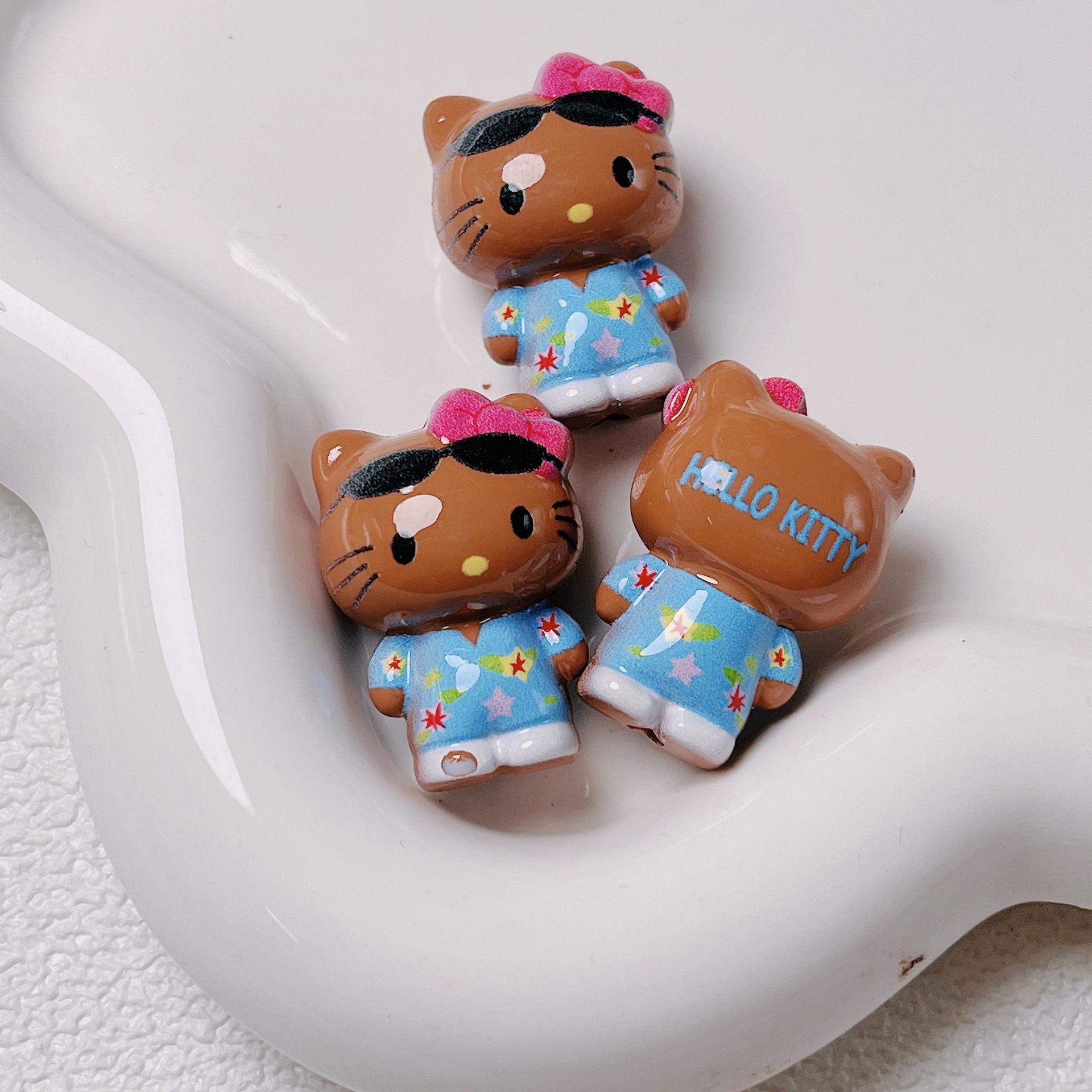 5pcs Hello Kitty Acrylic Cute  - Phone Accessories Hanging recension och pris